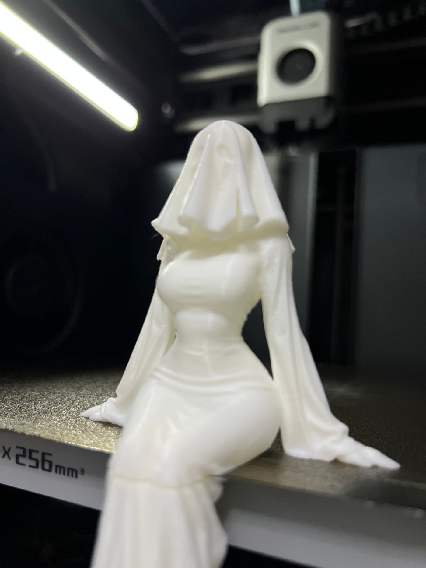 Hayalet Kız Raf Figürü - Cadılar Bayramı Dekoru 3D Baskı