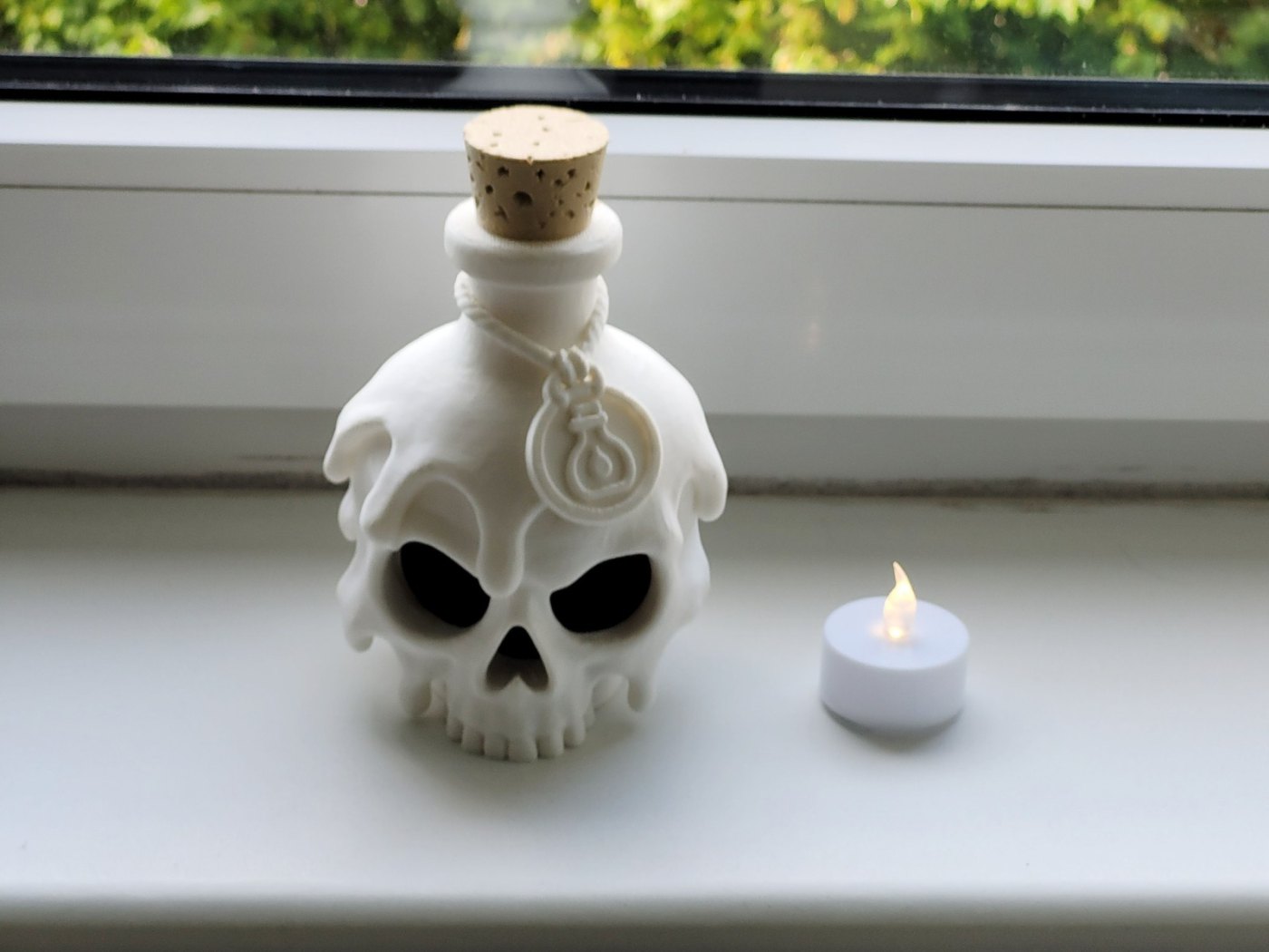 Kuru Kafa Zehir Şişesi - Halloween Dekor