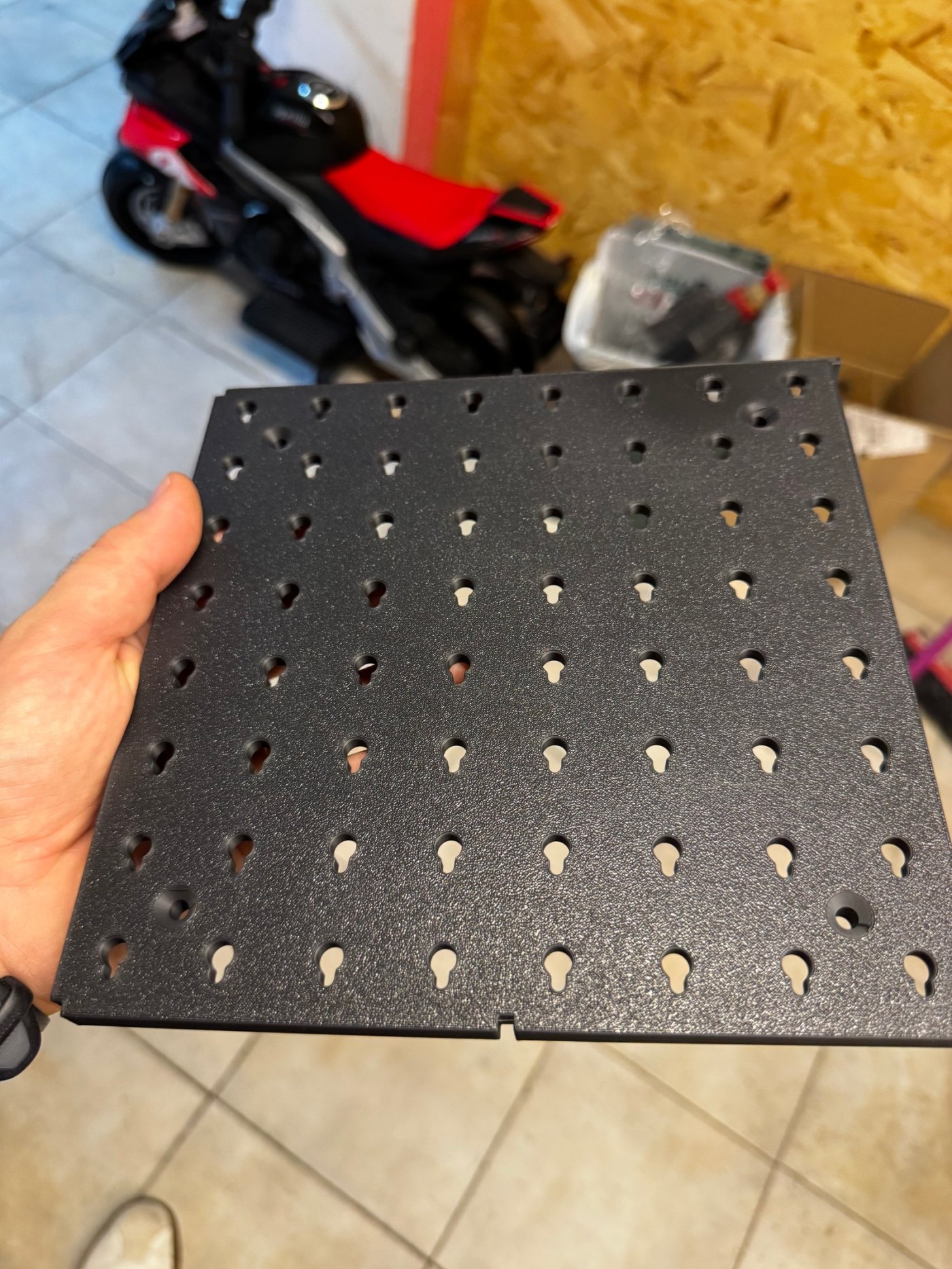 Modüler Delikli Pano 20x20 cm - Organizer