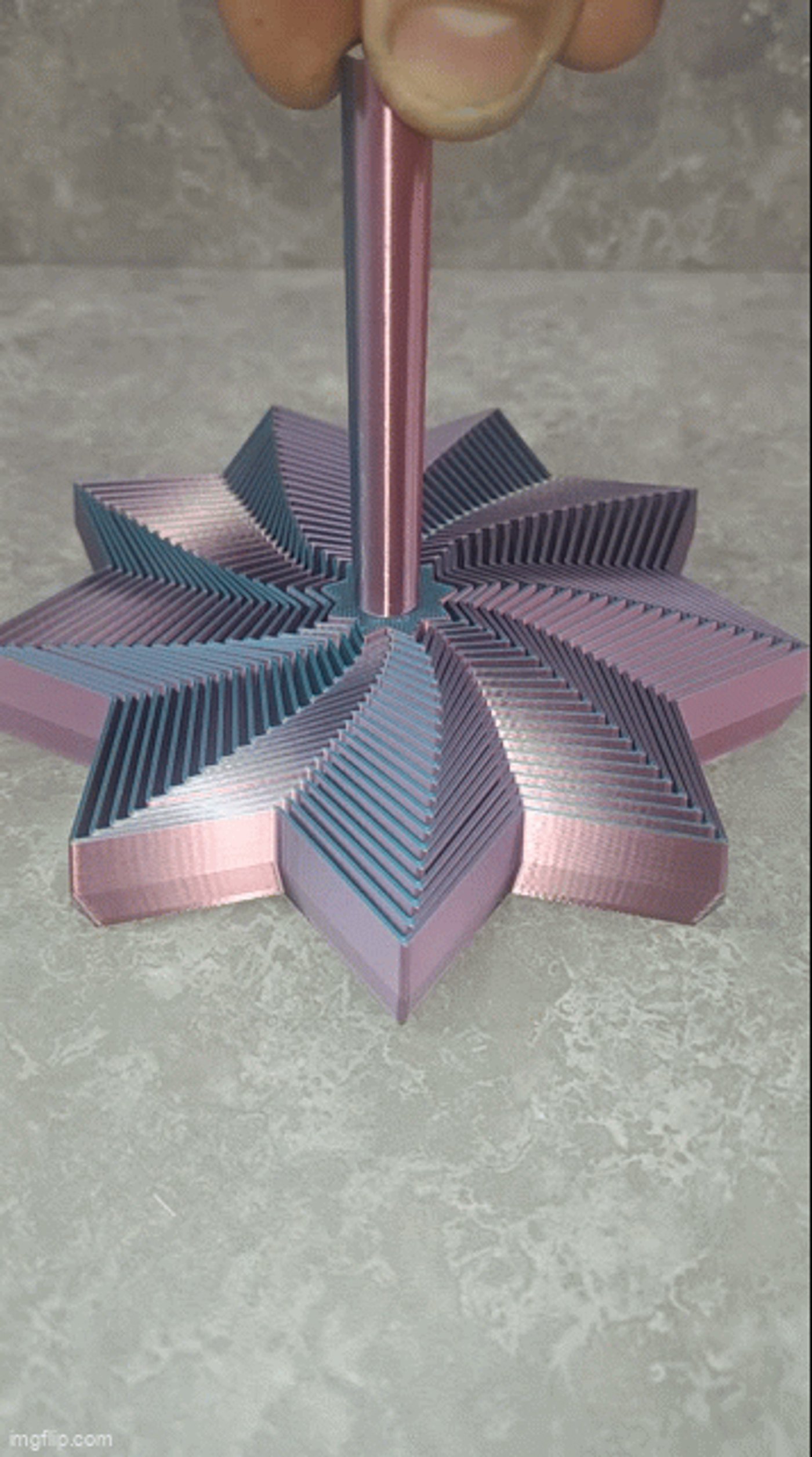 Dönen Yıldız Fidget Oyuncak - Spiral Desenli Masa Topacı