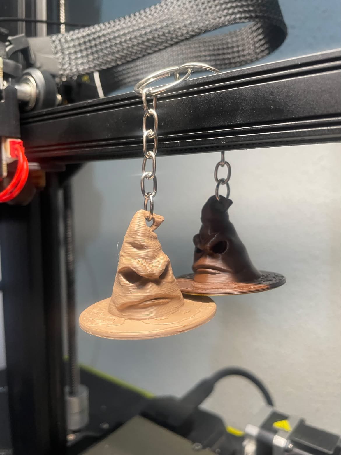 Harry Potter Seçmen Şapka Anahtarlık - 3D Baskı PLA Sorting Hat Anahtarlığı