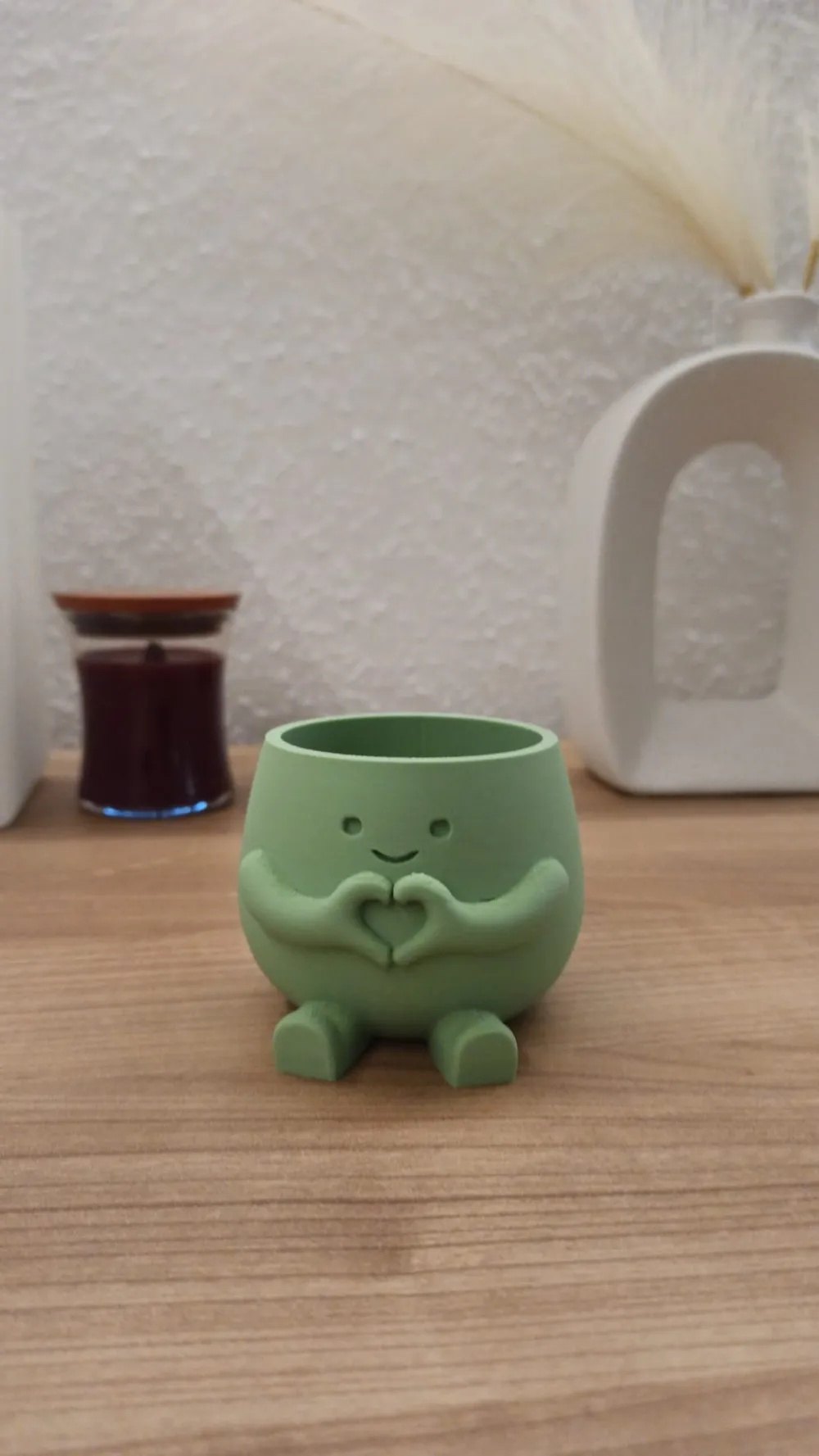 Kalp Tutan Sevimli Saksı - Dekoratif Mini Sukulent Saksısı