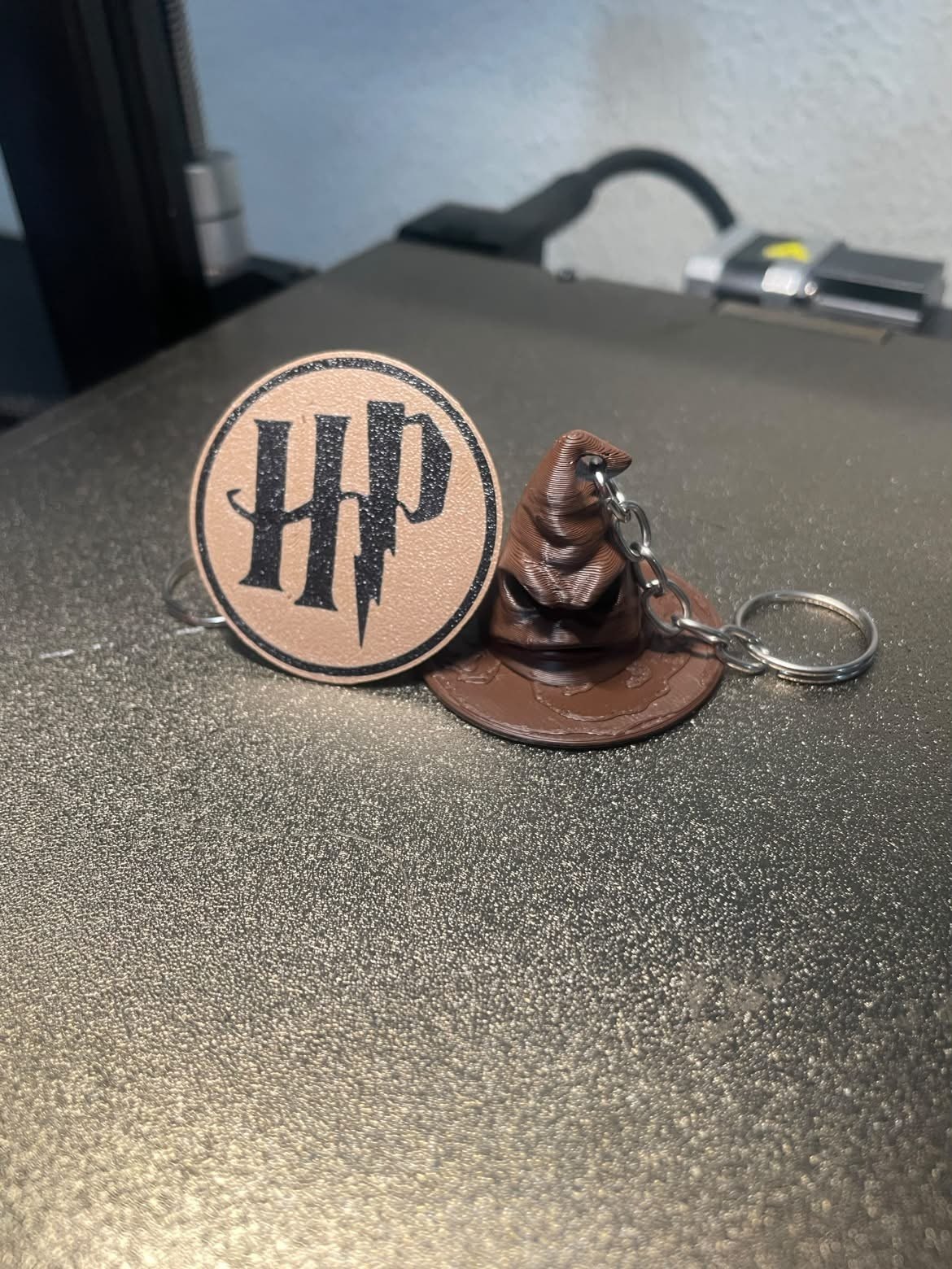 Harry Potter Seçmen Şapka Anahtarlık - 3D Baskı PLA Sorting Hat Anahtarlığı